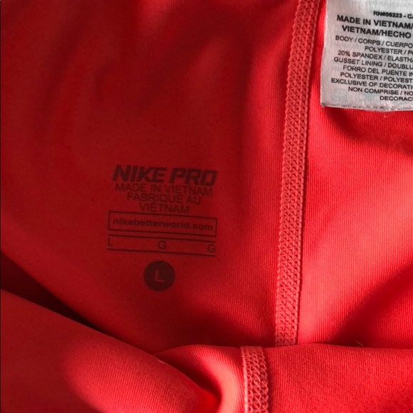 Nike spandex shorts size L - Picture 3 of 6